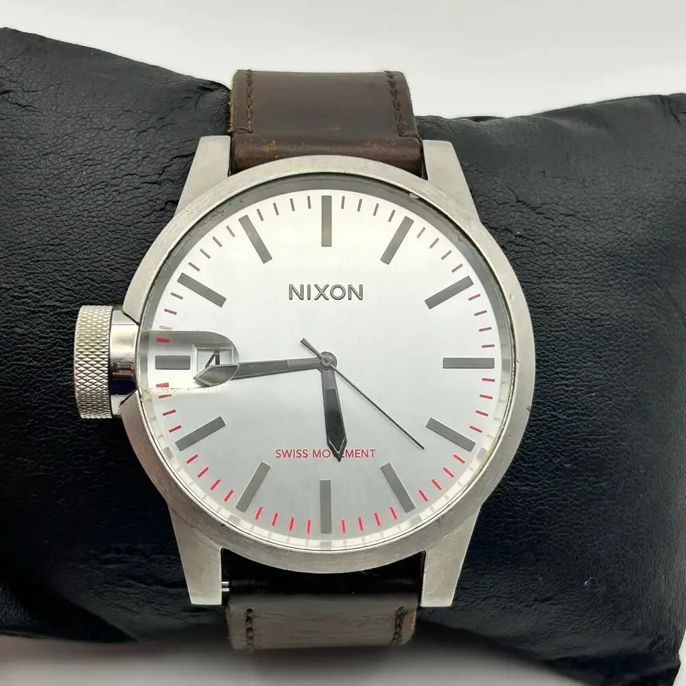 Nixon “The Chronicle” Lefty Mens Watch Silver Brown Leather Working New Battery